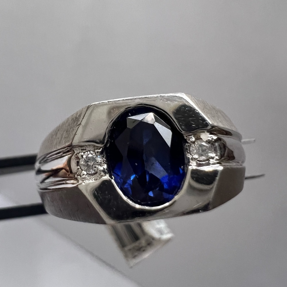 Ceylon Sapphire & Diamond Gentleman’s ring